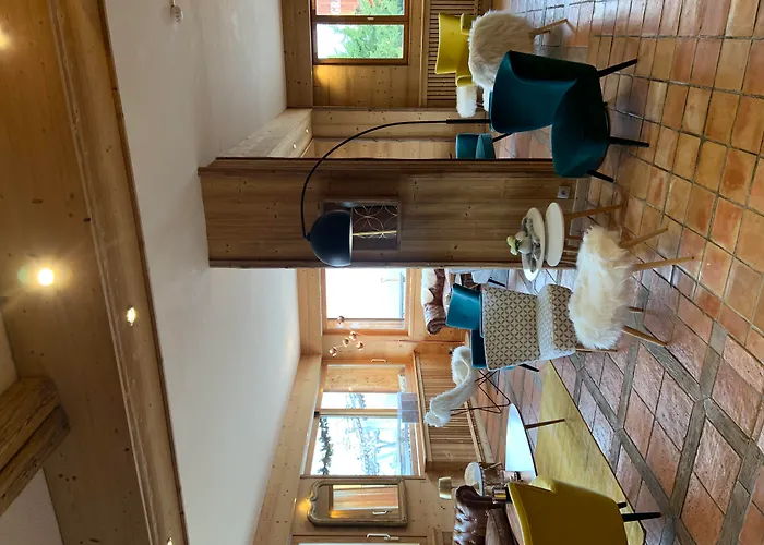 アルパジュル ホテル 3*